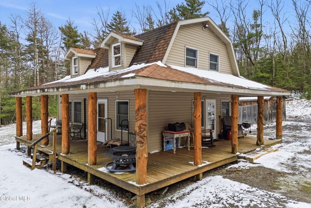 400 Greenbush Hill Road, Fulton, NY 12187