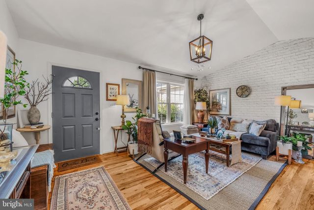 158 REAGAN DR, Inwood, WV 25428