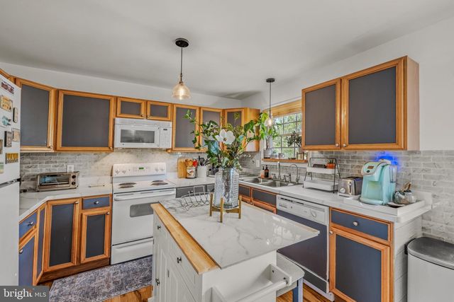 158 REAGAN DR, Inwood, WV 25428