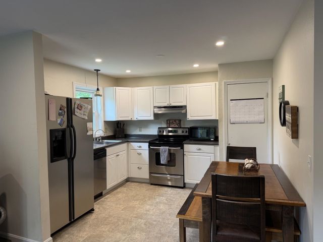 329 Old Lake Shore Rd Apt 2, Gilford, NH 03249