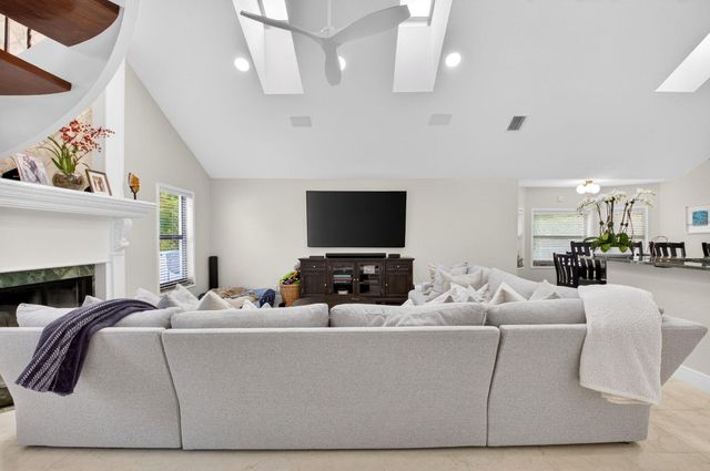 10655 Rio Hermoso, Delray Beach, FL 33446