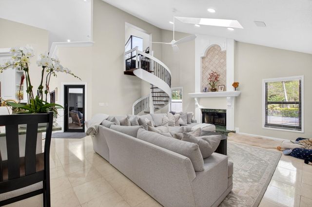 10655 Rio Hermoso, Delray Beach, FL 33446