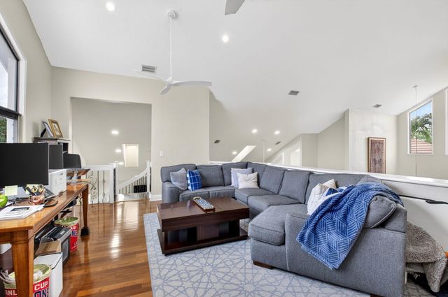 10655 Rio Hermoso, Delray Beach, FL 33446