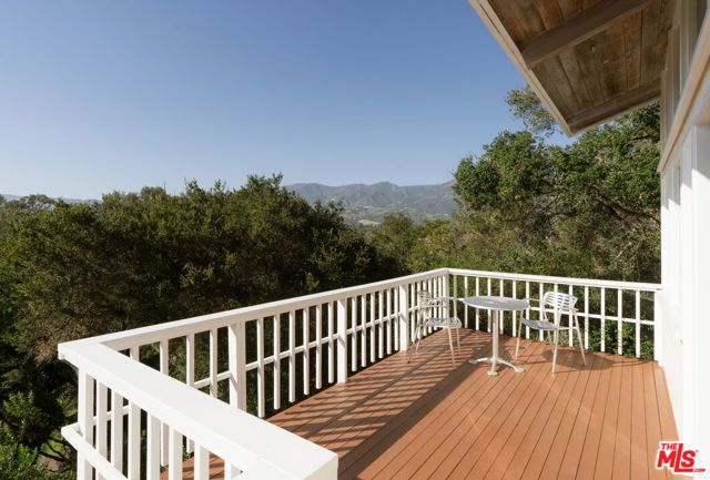 4002 Via Laguna, Santa Barbara, CA 93110