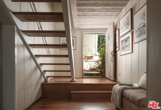 4002 Via Laguna, Santa Barbara, CA 93110