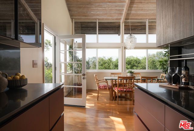 4002 Via Laguna, Santa Barbara, CA 93110