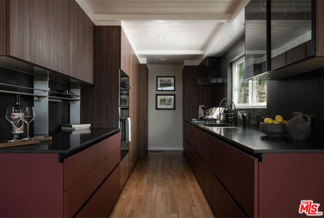 4002 Via Laguna, Santa Barbara, CA 93110