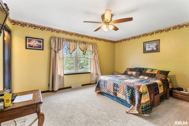 25622 1ST Avenue North, Hillsdale, IL 61257