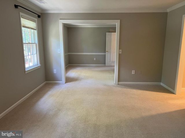 10220 CEDAR POND DR, Vienna, VA 22182