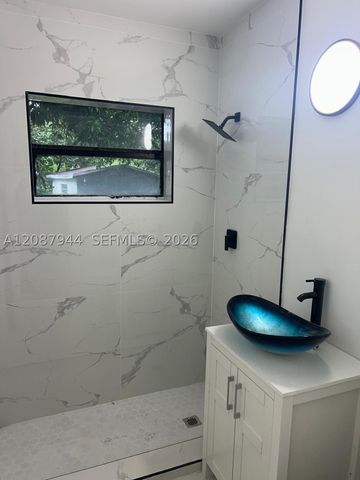 3070 NW 97th St, Miami, FL 33147