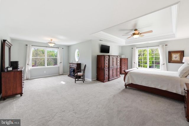 11 LANGE CT, Mullica Hill, NJ 08062