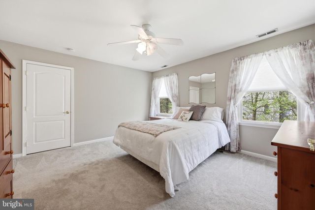 11 LANGE CT, Mullica Hill, NJ 08062