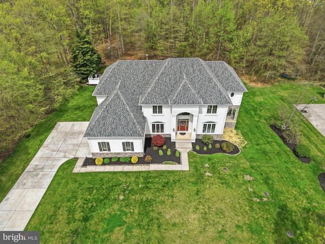 11 LANGE CT, Mullica Hill, NJ 08062