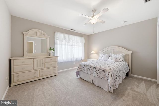 11 LANGE CT, Mullica Hill, NJ 08062