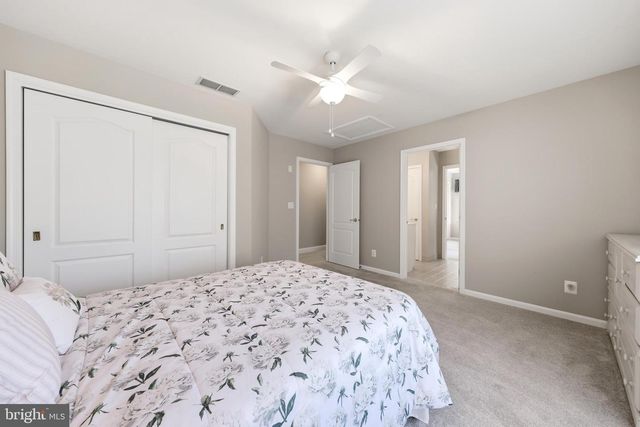 11 LANGE CT, Mullica Hill, NJ 08062