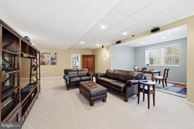 11 LANGE CT, Mullica Hill, NJ 08062