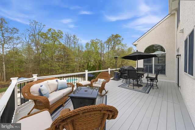 11 LANGE CT, Mullica Hill, NJ 08062