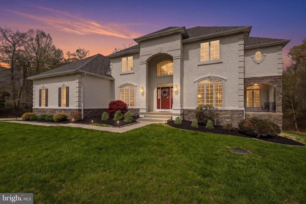 11 LANGE CT, Mullica Hill, NJ 08062