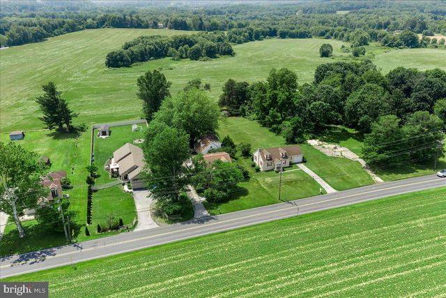 3060 MANOR RD, Coatesville, PA 19320