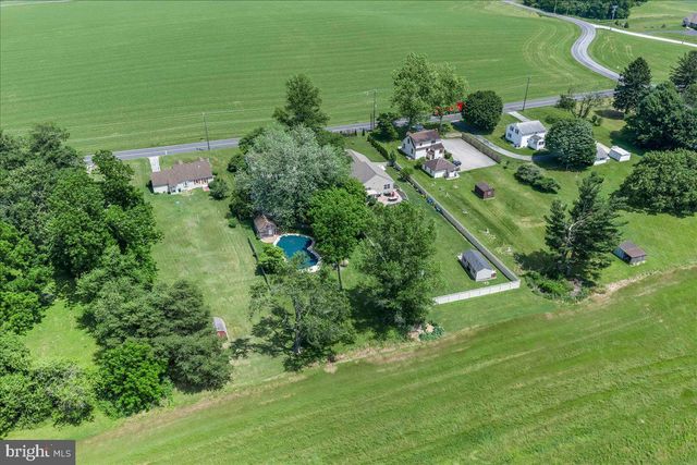 3060 MANOR RD, Coatesville, PA 19320
