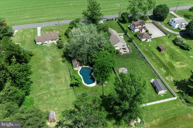 3060 MANOR RD, Coatesville, PA 19320