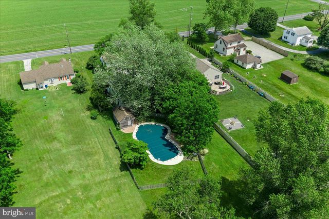 3060 MANOR RD, Coatesville, PA 19320