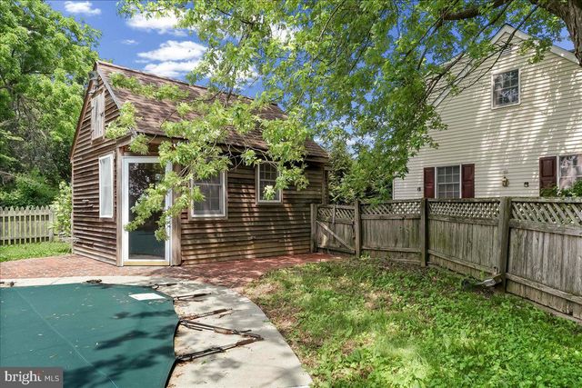 3060 MANOR RD, Coatesville, PA 19320