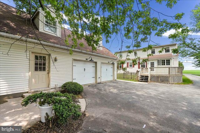 3060 MANOR RD, Coatesville, PA 19320
