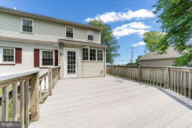 3060 MANOR RD, Coatesville, PA 19320