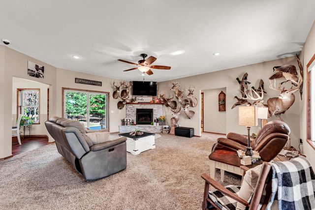 19476 Highway Zz, Aurora, MO 65605