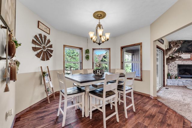 19476 Highway Zz, Aurora, MO 65605