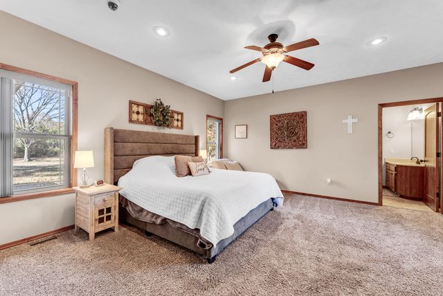 19476 Highway Zz, Aurora, MO 65605