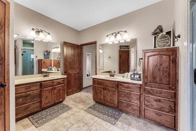 19476 Highway Zz, Aurora, MO 65605