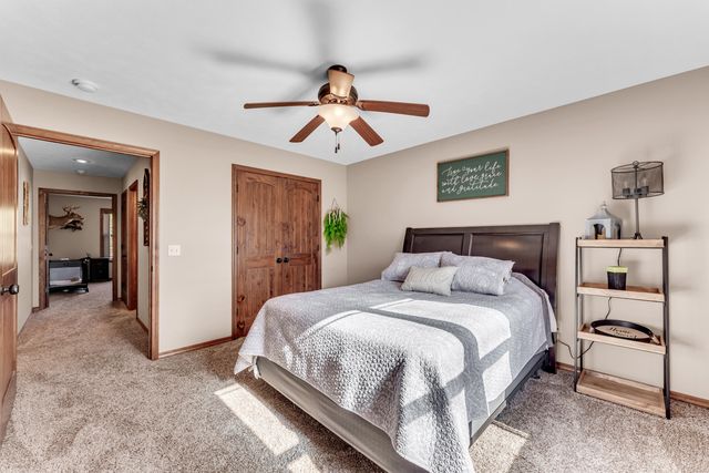 19476 Highway Zz, Aurora, MO 65605