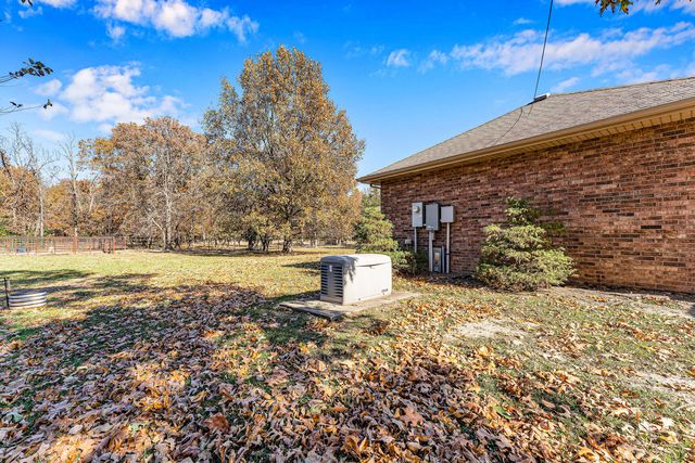 19476 Highway Zz, Aurora, MO 65605