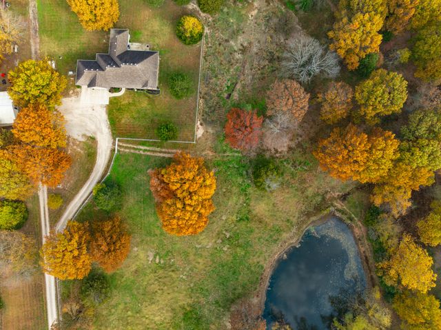 19476 Highway Zz, Aurora, MO 65605