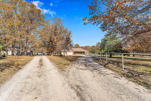 19476 Highway Zz, Aurora, MO 65605