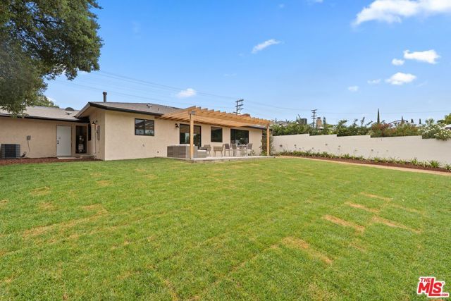 974 La Canada Verdugo Road, Pasadena, CA 91103
