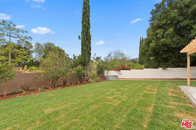 974 La Canada Verdugo Road, Pasadena, CA 91103