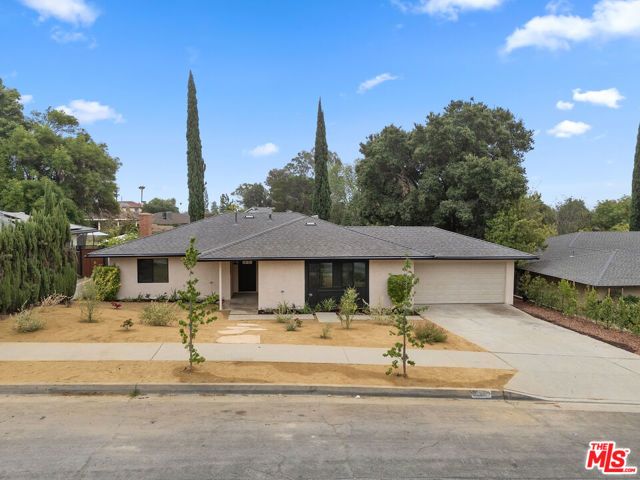 974 La Canada Verdugo Road, Pasadena, CA 91103