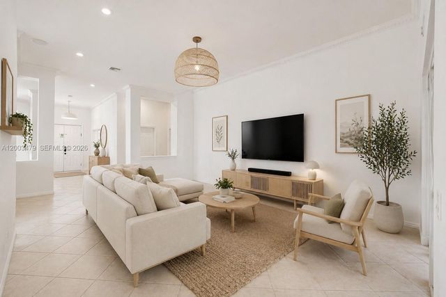 1169 Peregrine Way, Weston, FL 33327