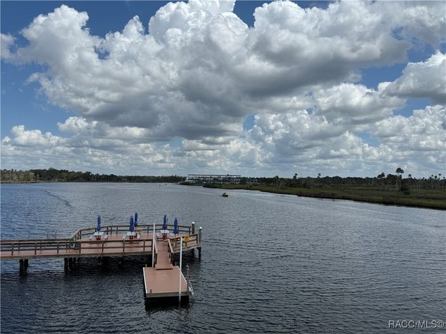 326 W Homeway Loop, Citrus Springs, FL 34434