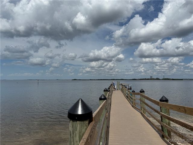 326 W Homeway Loop, Citrus Springs, FL 34434