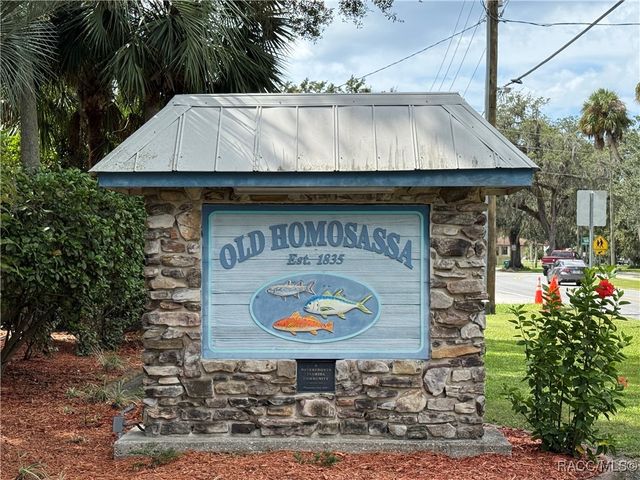 326 W Homeway Loop, Citrus Springs, FL 34434