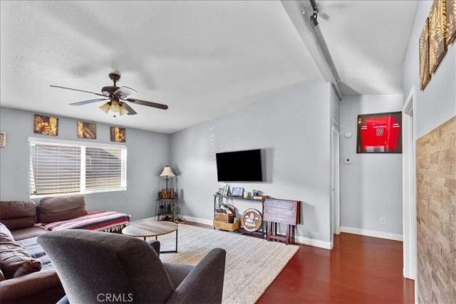 9080 Bloomfield 126, Cypress, CA 90630