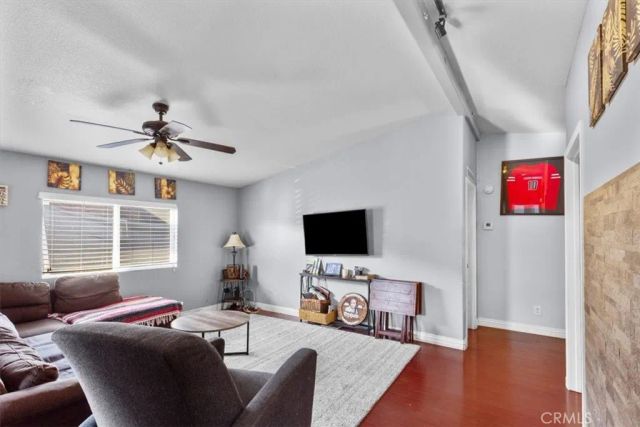 9080 Bloomfield 126, Cypress, CA 90630