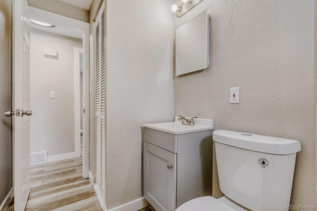 370-372 Dayton Street, Aurora, CO 80010