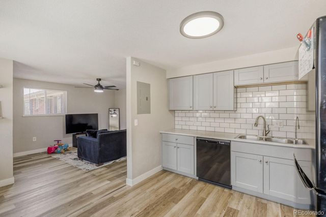 370-372 Dayton Street, Aurora, CO 80010