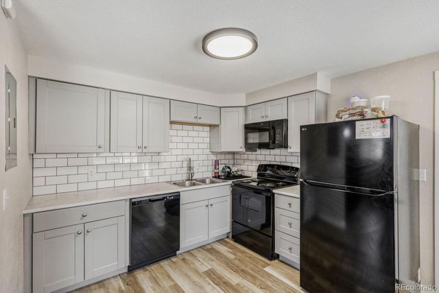 370-372 Dayton Street, Aurora, CO 80010