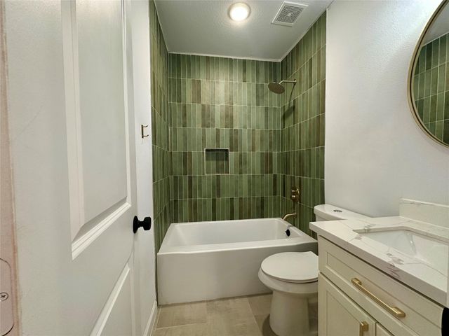 808 Oakhurst Street 2, Houston, TX 77023